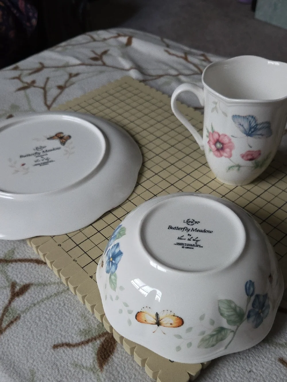 Lenox comes gift